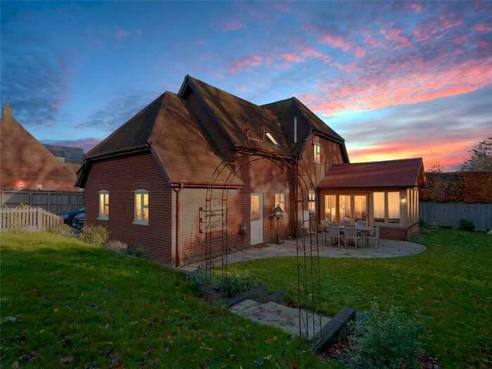 5 Bedroom Detached House For Sale In Broad Hinton, Swindon, SN4