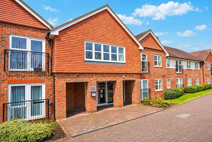 2 Bedroom Apartment For Sale In Wordsworth Close, Kings Park, St. Albans, Hertfordshire, AL3