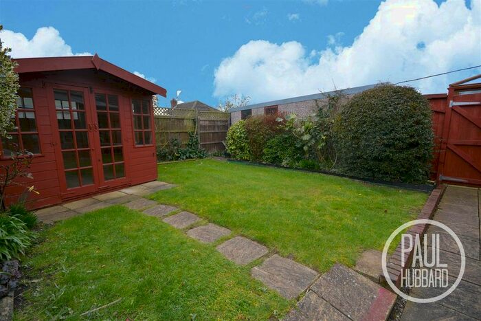 2 Bedroom Detached Bungalow To Rent In Dedham Drive, Oulton Broad, Suffolk, NR32