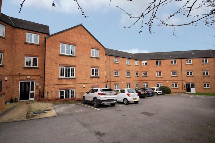 2 Bedroom Flat To Rent In Broadlands Gardens, Pudsey, West Yorkshire, LS28