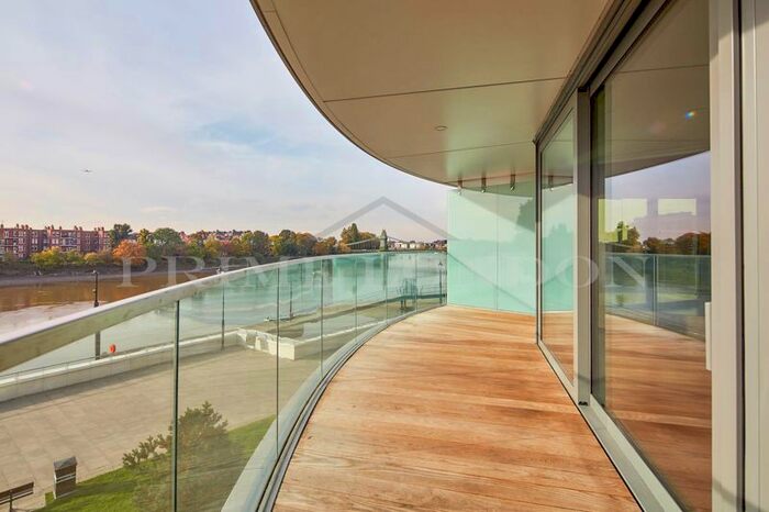 3 Bedroom Flat To Rent In Goldhurst House, Fulham Reach, London, W6