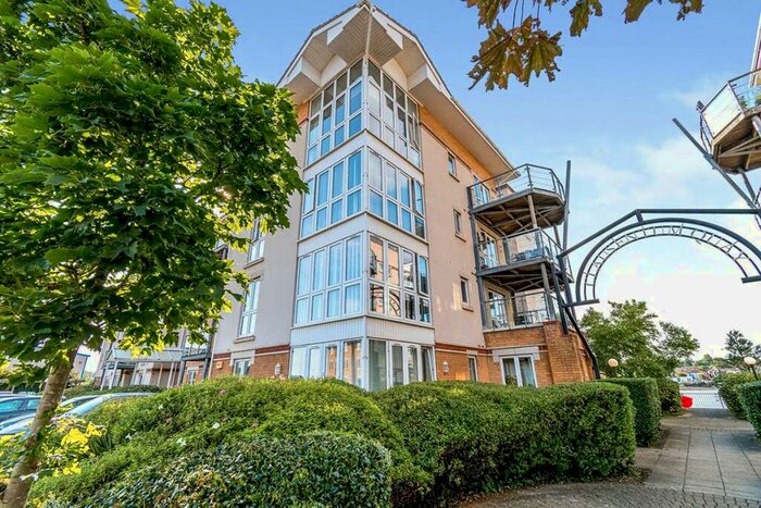 2 Bedroom Flat To Rent In Hawkeswood Road, Southampton, Hampshire, SO18