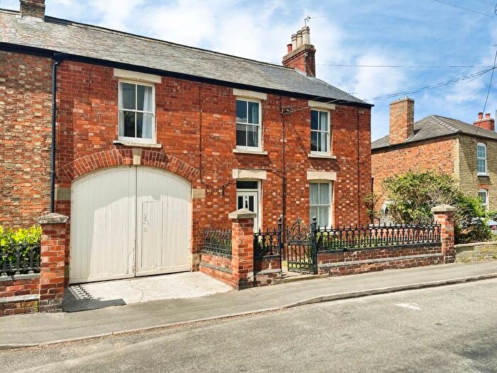4 Bedroom Semi-Detached House To Rent In Drury Street, Metheringham, LN4
