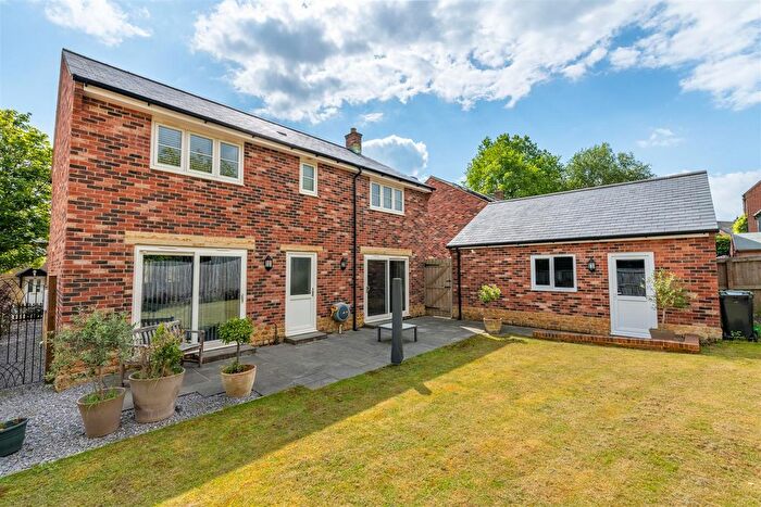 4 Bedroom Detached House For Sale In Redlands Lane, Broadwindsor, Beaminster, DT8