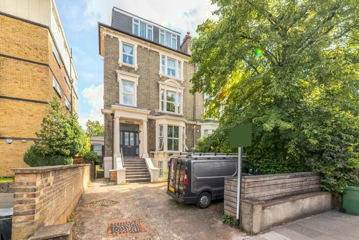 2 Bedroom Flat To Rent In Haverstock Hill, Hampstead, London, NW3