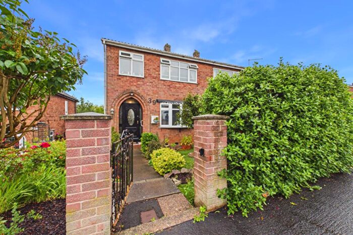 4 Bedroom Semi Detached House For Sale In Rosegarth Avenue, Aston, Sheffield, South Yorkshire, S26