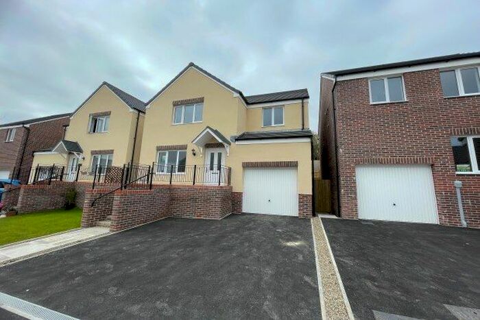 4 Bedroom Property To Rent In Tasker Way, Haverfordwest, SA61