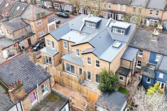 1 Bedroom Flat To Rent In Grosvenor Road, Ealing, L:Ondon, W7