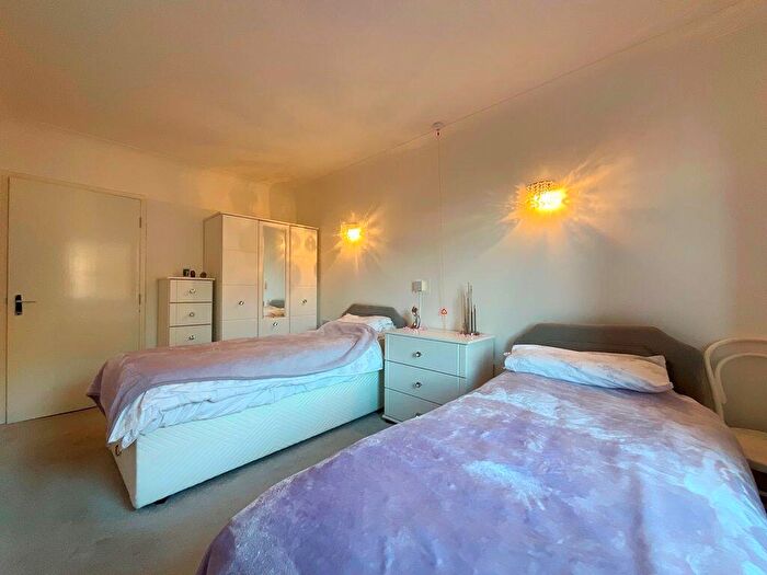 1 Bedroom Flat For Sale In Chase Close, Southport, PR8