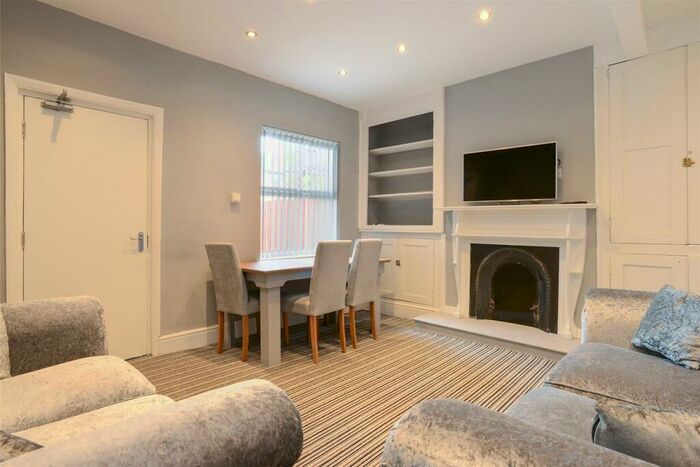 5 Bedroom Terraced House To Rent In Cromwell Street, Arboretum, NG7