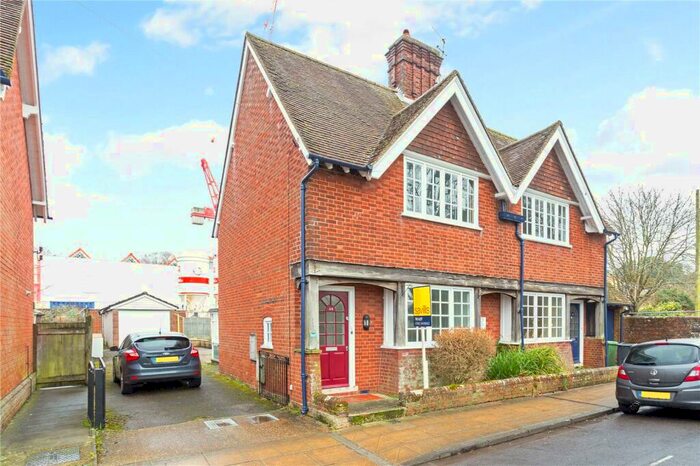 2 Bedroom Semi-Detached House To Rent In Kingsgate Road, Winchester, Hampshire, SO23