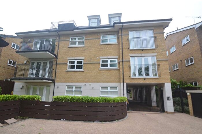 2 Bedroom Flat To Rent In The Avenue, Beckenham, BR3