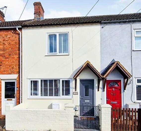 1 Bedroom Terraced House To Rent In High Street, Cranfield, MK43