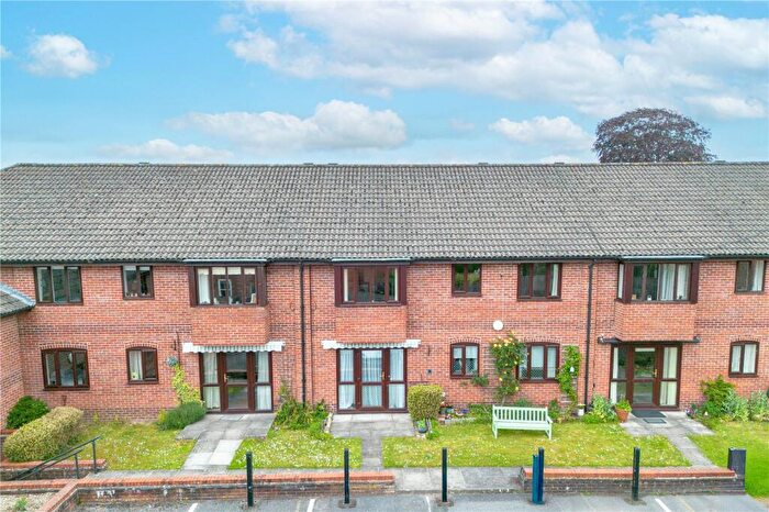 2 Bedroom Apartment For Sale In George Lane, Marlborough, Wiltshire, SN8