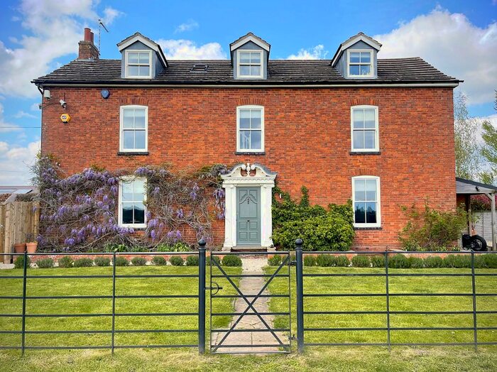 5 Bedroom Link Detached House For Sale In Rouncil Lane, Kenilworth, CV8