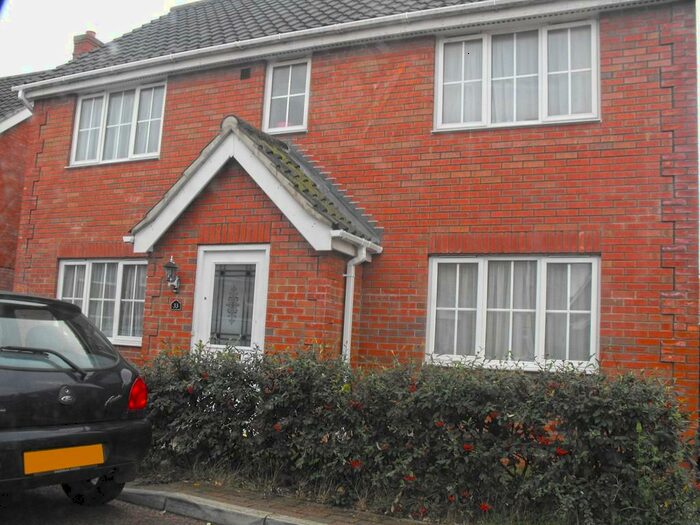 5 Bedroom Detached House To Rent In Tizzick Close, Norwich, NR5