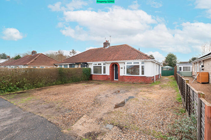 2 Bedroom Bungalow For Sale In Dennis Road, Norwich, NR6