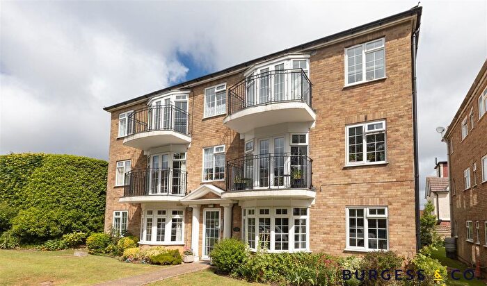 2 Bedroom Flat For Sale In Eridge Close, Bexhill-On-Sea, TN39