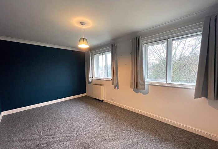 2 Bedroom Apartment To Rent In Drakes Court, Birmingham, West Midlands, B23