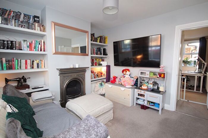 2 Bedroom Semi-Detached House For Sale In Priory Road, Tonbridge, TN9