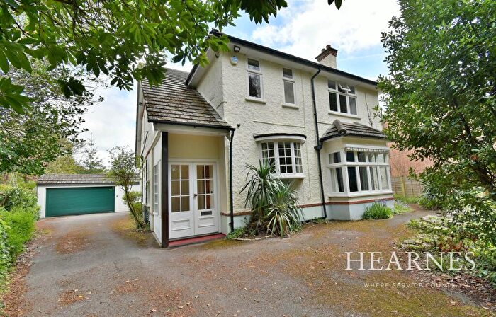 5 Bedroom Detached House For Sale In Highfield Road, West Moors, Ferndown, BH22