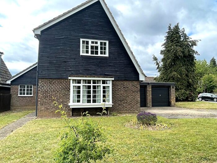4 Bedroom Detached House For Sale In Dene Way, Upper Caldecote, SG18