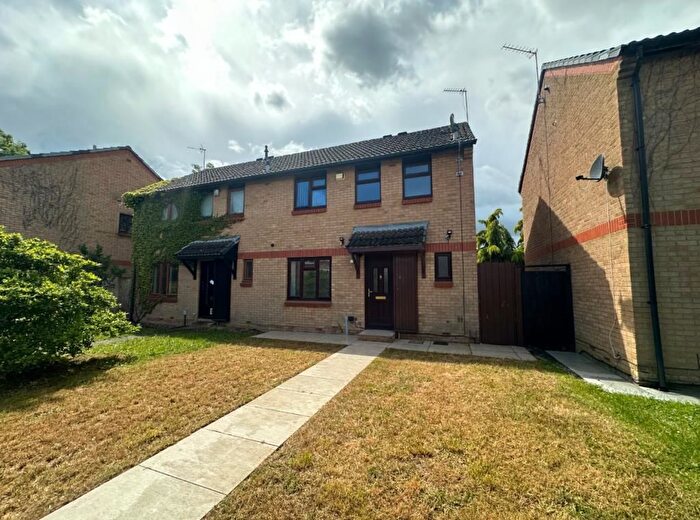 3 Bedroom Semi-Detached House For Sale In Datchet, Berkshire, SL3