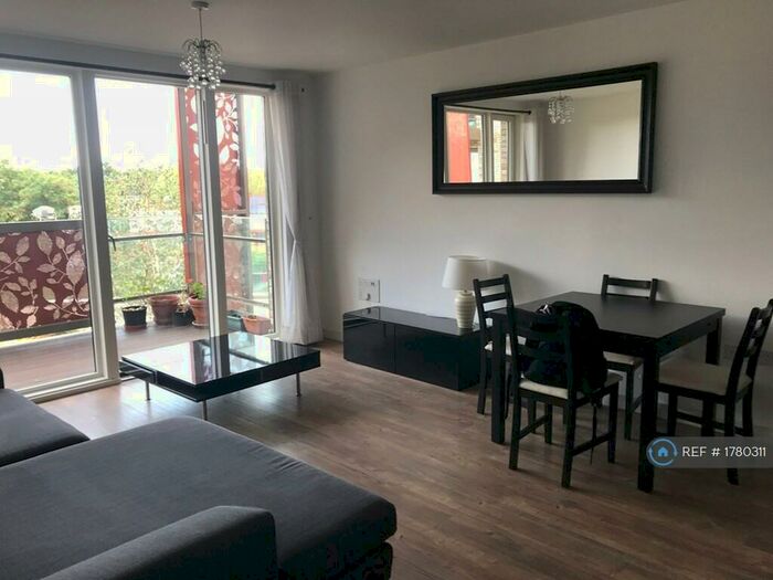 2 Bedroom Flat To Rent In Campion House, London, SE16