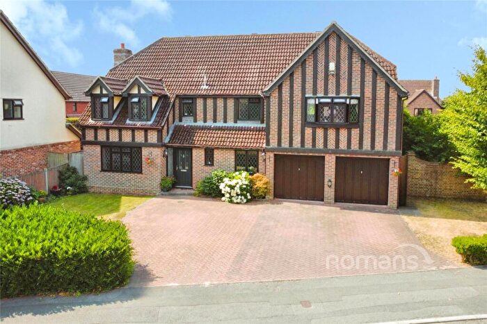 5 Bedroom Detached House For Sale In Raeburn Way, College Town, Sandhurst, GU47