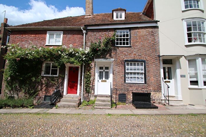 2 Bedroom Terraced House For Sale In Watchbell Street, Rye, TN31