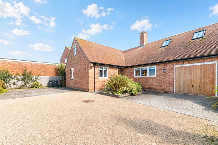 5 Bedroom Semi Detached House For Sale In Chequers Place, Lytchett Matravers, BH16