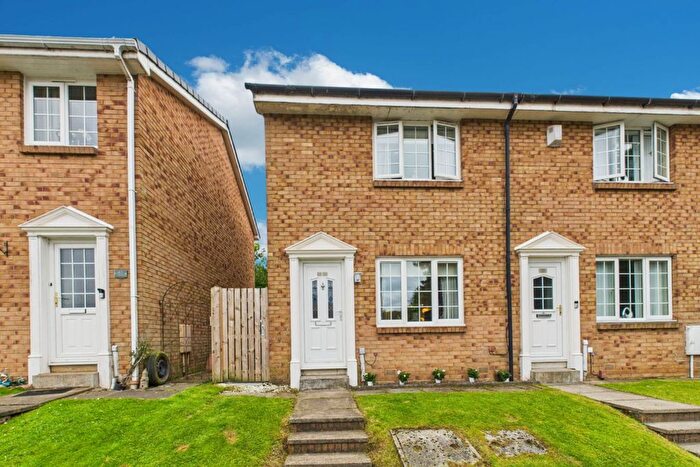 2 Bedroom End Of Terrace House For Sale In Stirling Drive, Hamilton, ML3