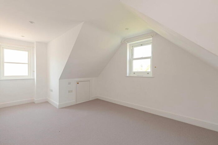 4 Bedroom Detached House For Sale In Barton Road, Bramley, Guildford, Surrey, GU5