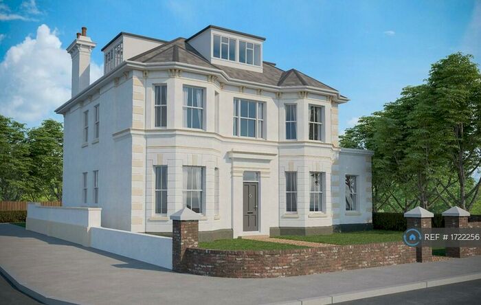 2 Bedroom Flat To Rent In Manor Road, Folkestone, CT20