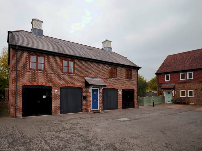 1 Bedroom Flat To Rent In Holders Close, Billingshurst, West Sussex, RH14