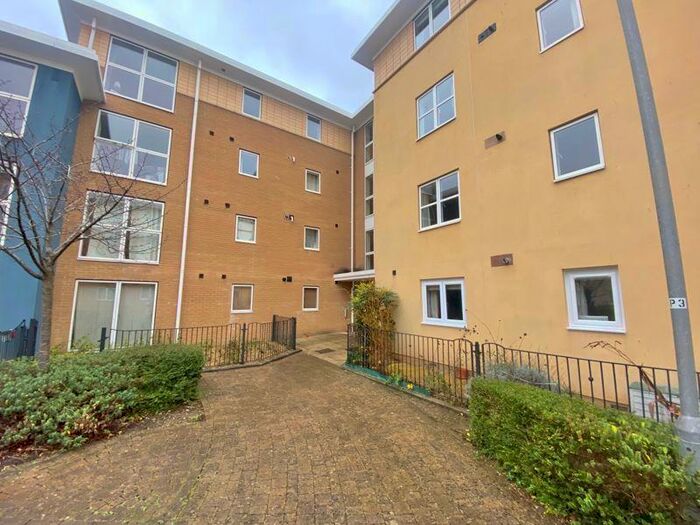 2 Bedroom Flat To Rent In City Centre, EX4