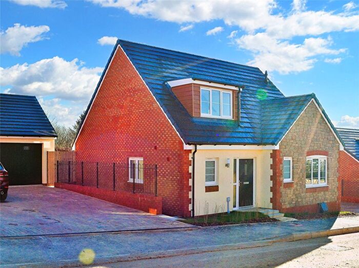 3 Bedroom Bungalow To Rent In Closewool Grove, South Molton, EX36