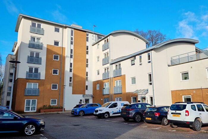 1 Bedroom Flat To Rent In Trafalgar Gardens, Crawley, West Sussex., RH10