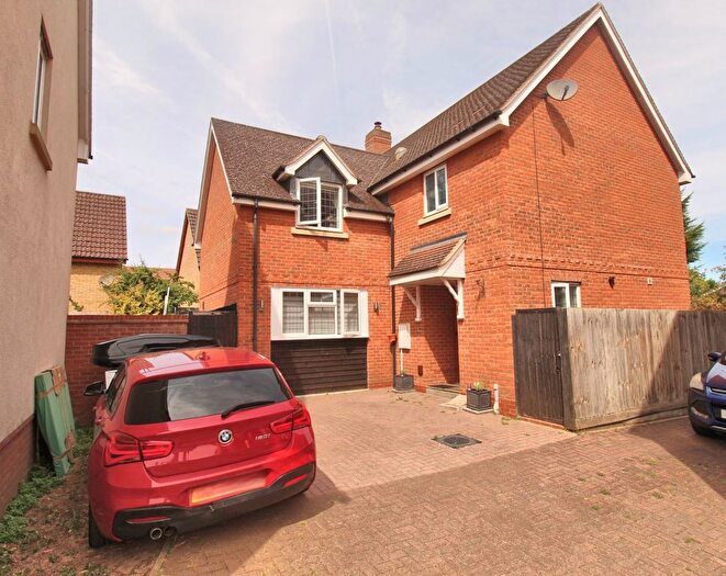 5 Bedroom Detached House For Sale In Yew Tree Close, Potton, Sandy, SG19