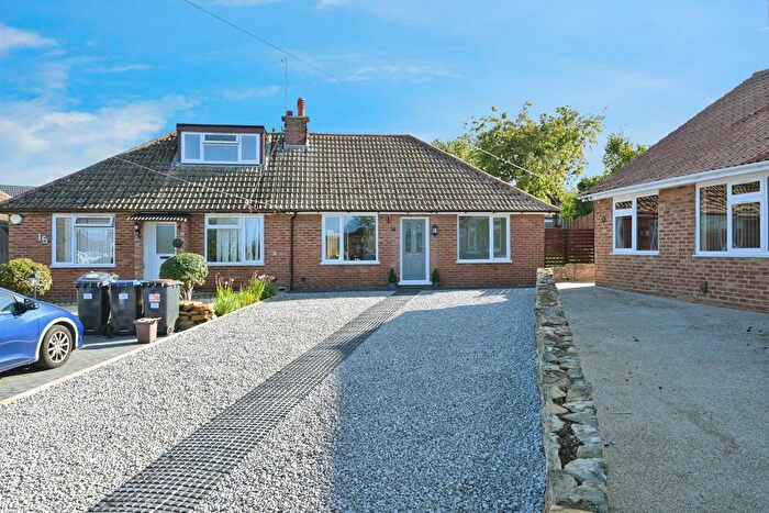 2 Bedroom Semi-Detached House For Sale In The Avenue, Northampton, NN2