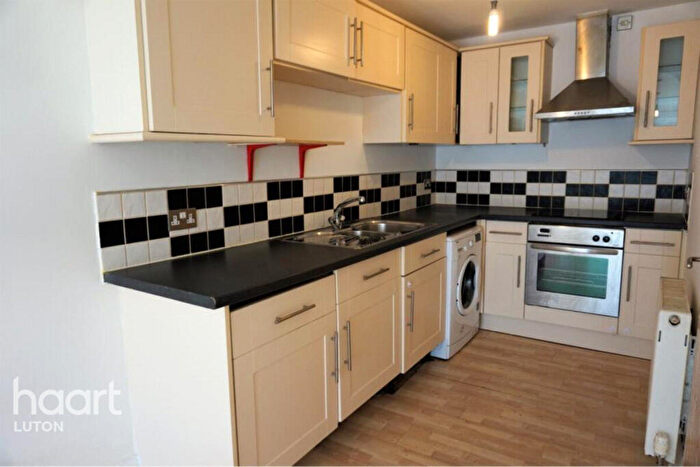 1 Bedroom Flat To Rent In Princess Street, Luton, LU1