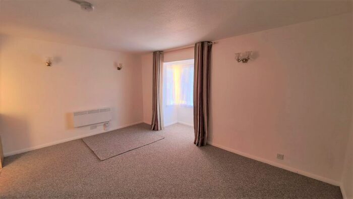 Studio To Rent In Maltby Drive, - Newly Refurbished Studio Apartment In Great Area Of Enfield., EN1