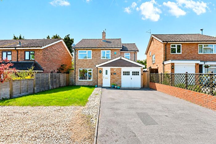 4 Bedroom Detached House For Sale In Headley Down, Hampshire, GU35