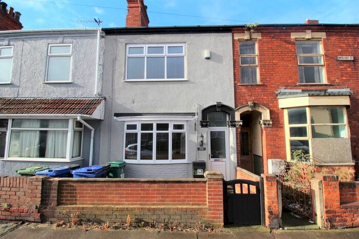 3 Bedroom Terraced House To Rent In Weelsby Street, Grimsby DN32
