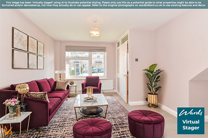 3 Bedroom End Of Terrace House For Sale In Le Temple Road, Paddock Wood, Tonbridge, Kent, TN12