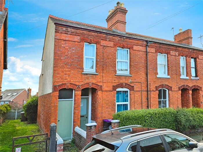 3 Bedroom End Terrace House For Sale In Park Avenue, Oswestry, Shropshire, SY11