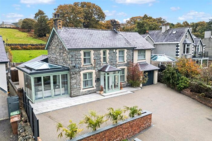 4 Bedroom Detached House For Sale In Bethesda, Bangor, Gwynedd, LL57