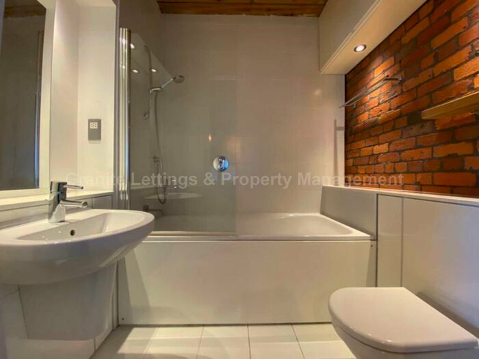 2 Bedroom Apartment To Rent In Albert Mill, Ellesmere Street, Castlefield, Manchester, M15