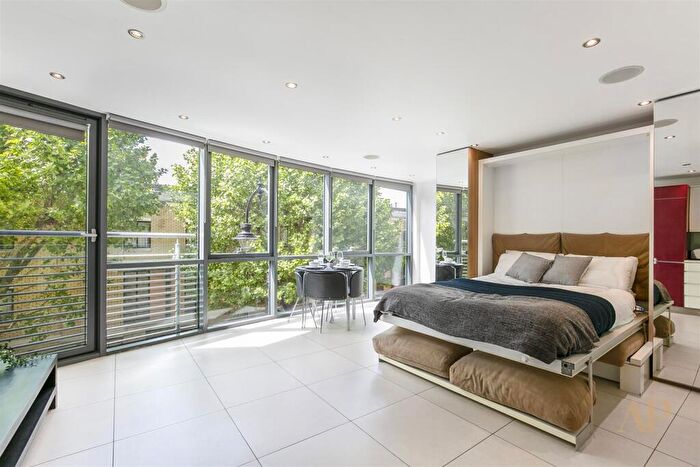 Apartment To Rent In Arlington Road, NW1