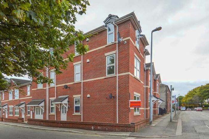 2 Bedroom Apartment To Rent In Fountain Street, Eccles, Manchester, M30